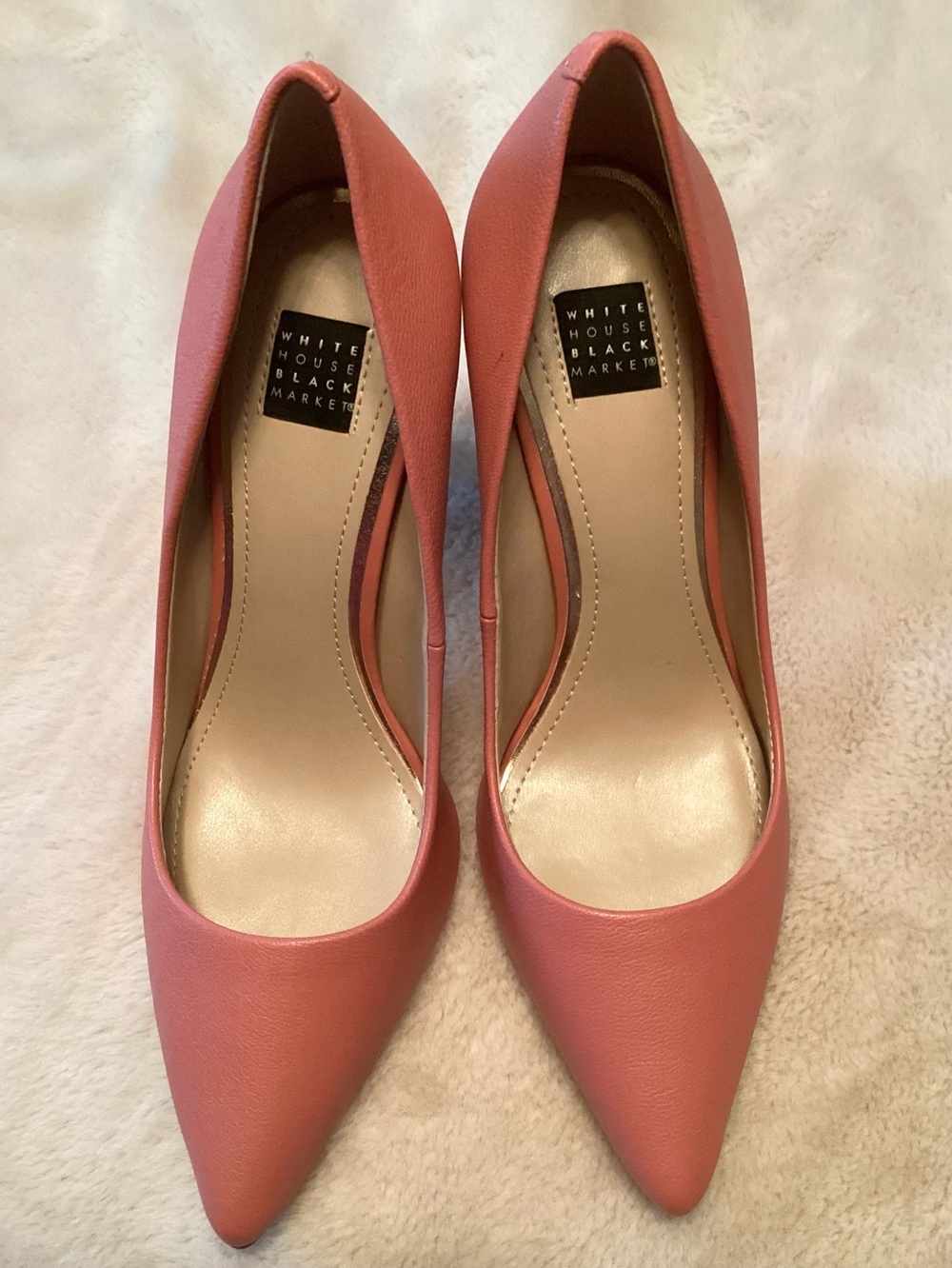 NWOT White House Black Market Abby Adobe Coral Pointed Toe Pumps - Size 7